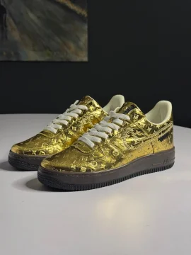 Nike Louis Vuitton - ذهبي