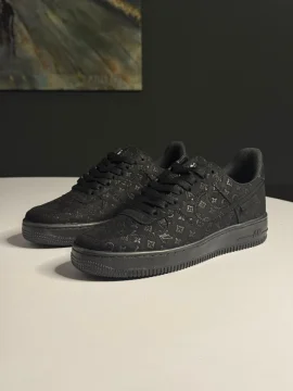 Nike Louis Vuitton - اسود ساده