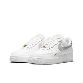 Nike Air Force - ابيض صح سكني دمج دهبي